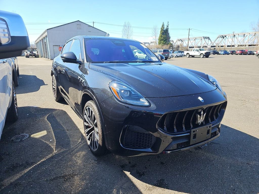 Used 2023 Maserati Grecale Modena image 1