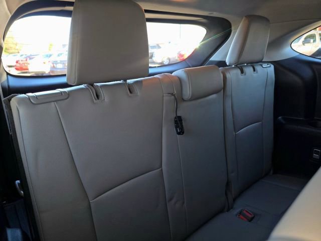 Used 2020 Toyota Highlander XLE AWD/4WD image 33