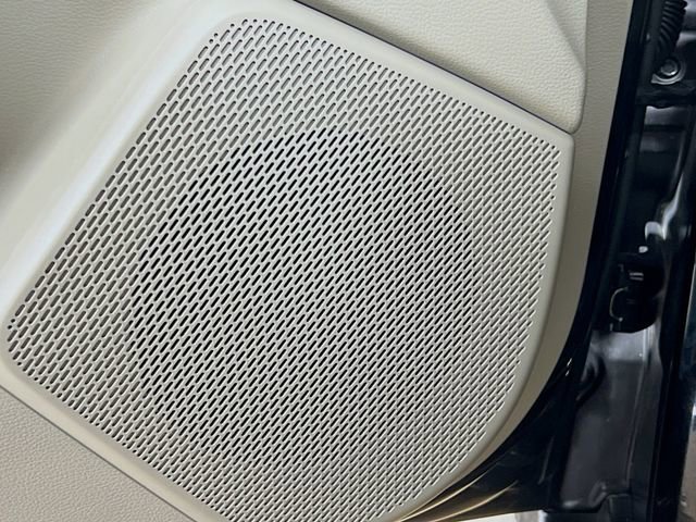 Certified 2025 Kia Soul LX FWD image 18