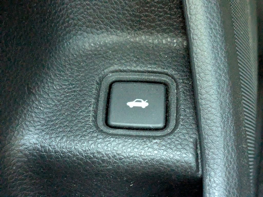 Used 2020 Honda Accord Touring image 26