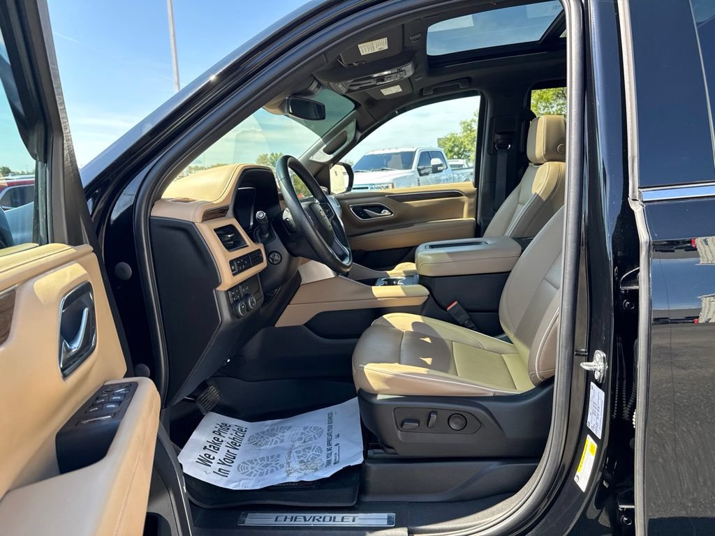 Used 2023 Chevrolet Tahoe Premier AWD/4WD image 33