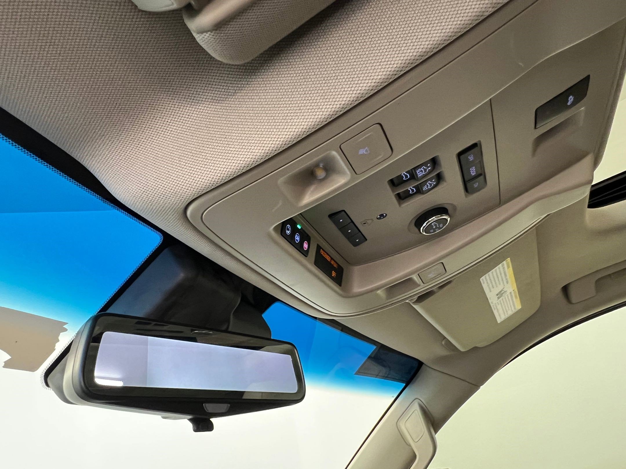 Used 2018 Cadillac Escalade Premium Luxury image 17