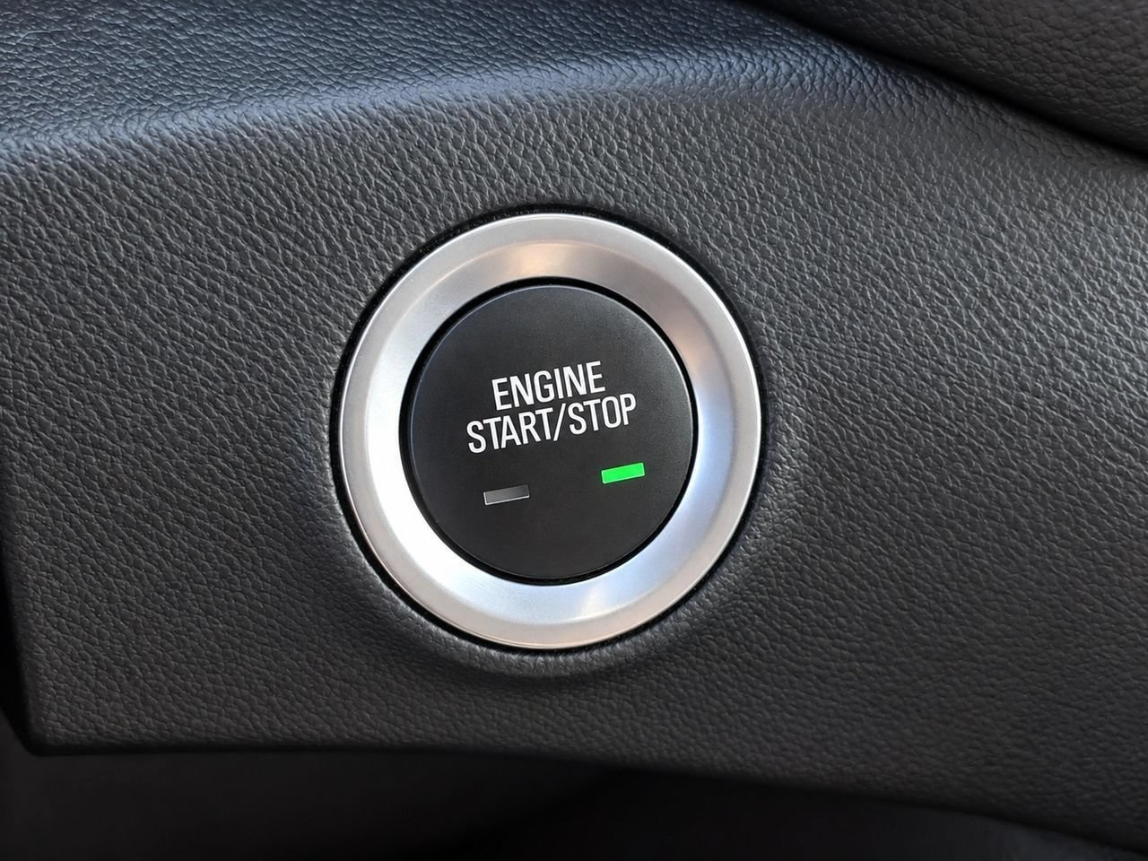 Used 2021 GMC Terrain SLE w/ Driver Convenience Package FWD image 18