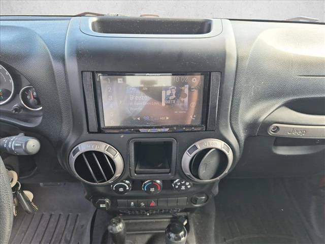 Used 2011 Jeep Wrangler Sport w/ Black Appearance Group AWD/4WD image 11