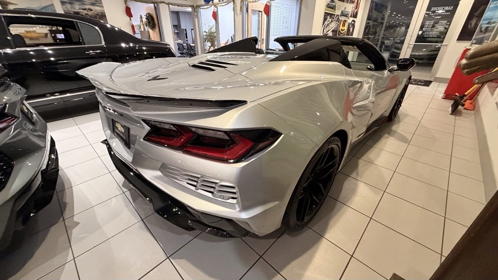 New 2026 Chevrolet Corvette Z06 w/ Stealth Interior Trim Package image 7