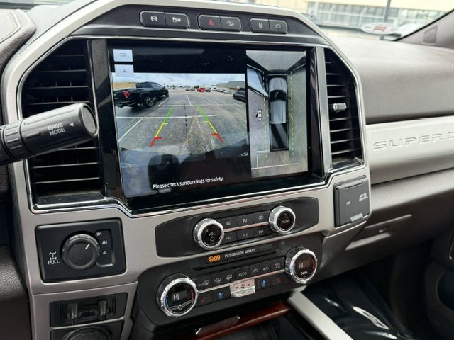 Used 2022 Ford F350 King Ranch w/ King Ranch Ultimate Package AWD/4WD image 17