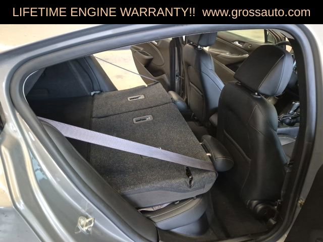 Used 2017 Chevrolet Cruze Premier FWD image 32