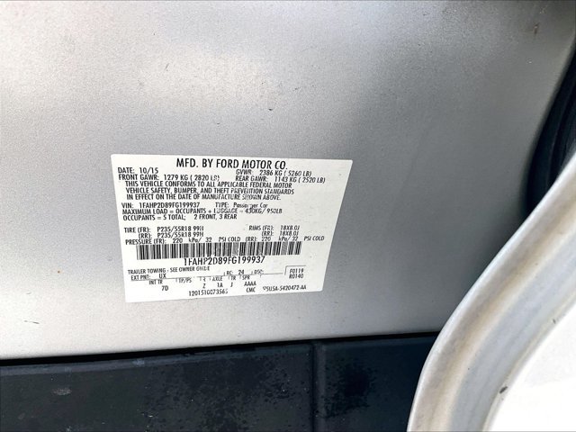 Used 2015 Ford Taurus SE FWD image 30
