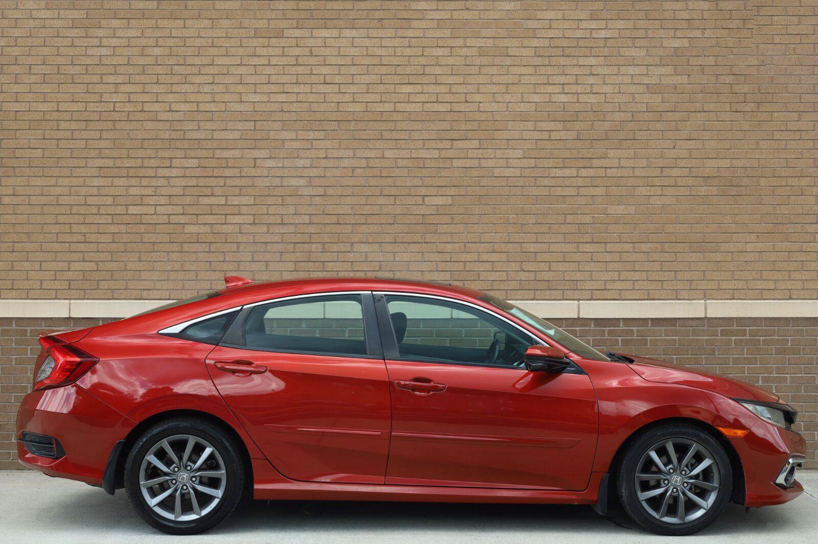 Used 2019 Honda Civic EX image 3