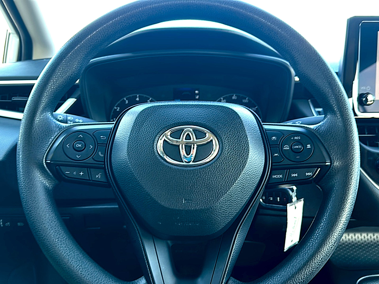 Used 2023 Toyota Corolla LE image 26