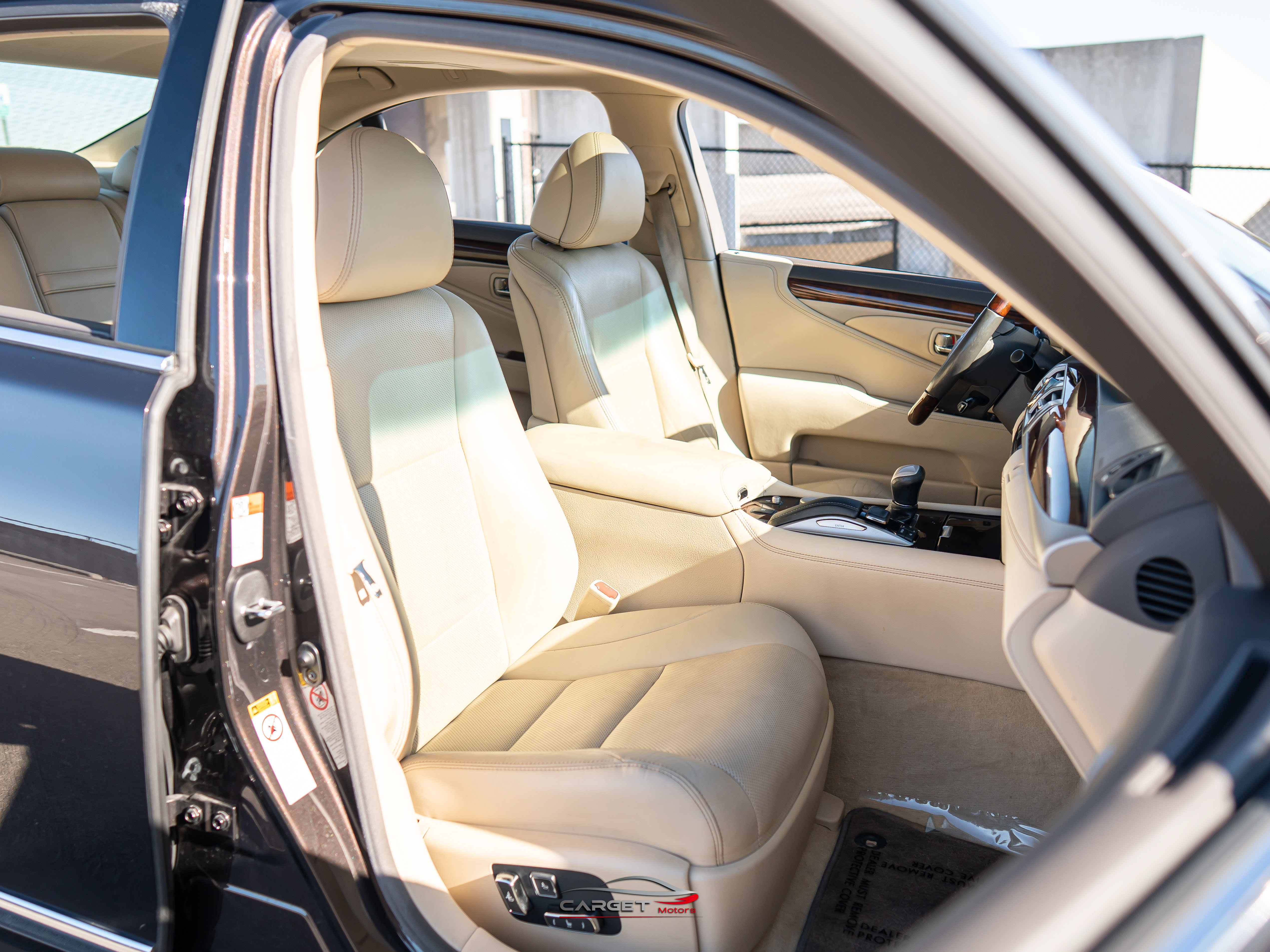 Used 2016 Lexus LS 460 AWD w/ Comfort Package image 15