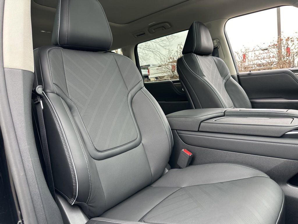 New 2026 INFINITI QX80 Luxe w/ Exterior Package image 18