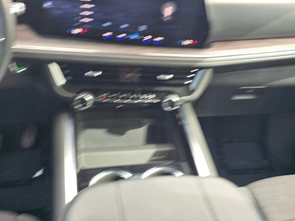 Used 2025 Chevrolet Tahoe LS RWD image 18