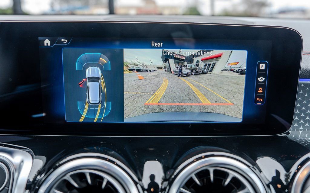 Used 2024 Mercedes-Benz EQB 250+ image 12