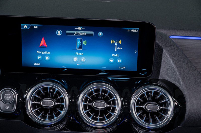 New 2026 Mercedes-Benz GLA 35 AMG 4MATIC image 19