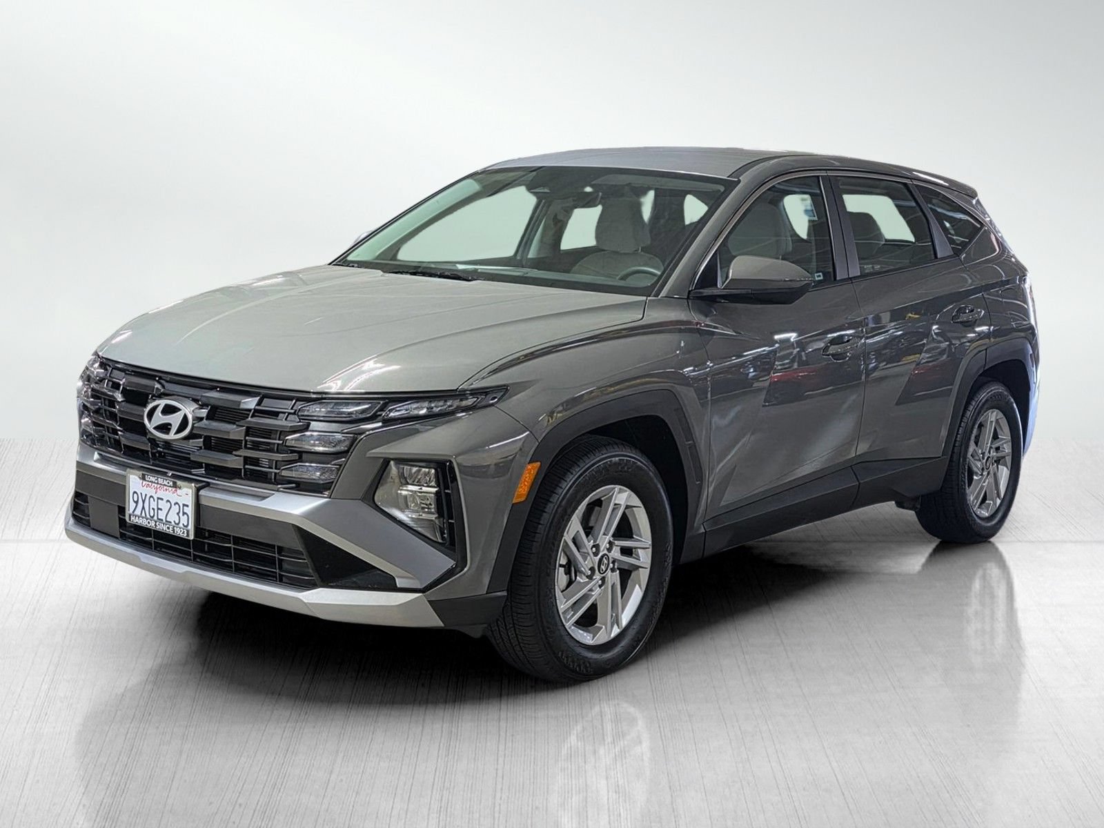 Certified 2025 Hyundai Tucson SE FWD image 3