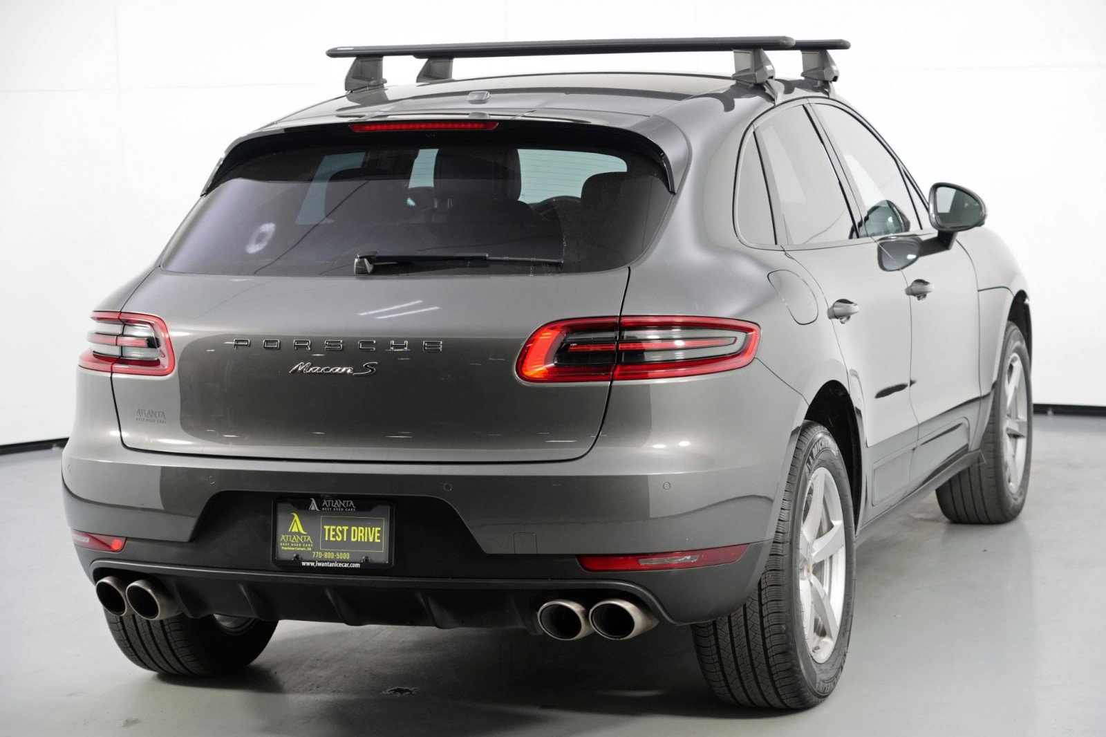 Used 2018 Porsche Macan S image 48