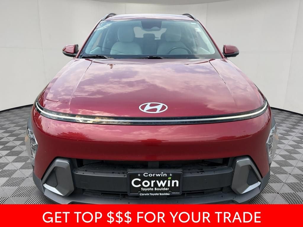 Used 2024 Hyundai Kona SEL AWD/4WD image 2
