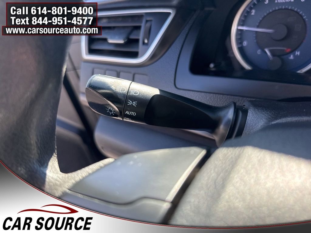 Used 2016 Toyota Camry LE image 18