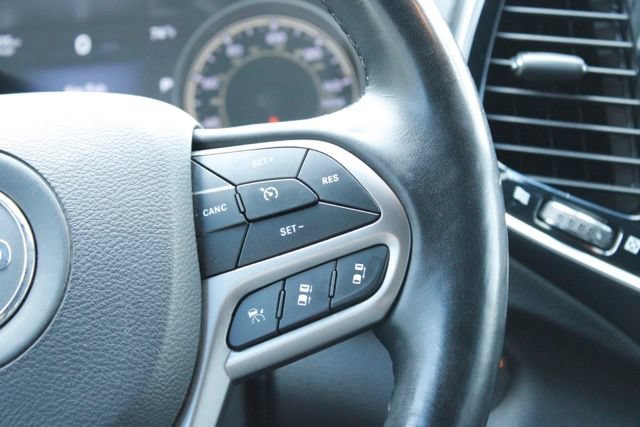 Used 2021 Jeep Cherokee High Altitude AWD/4WD image 22