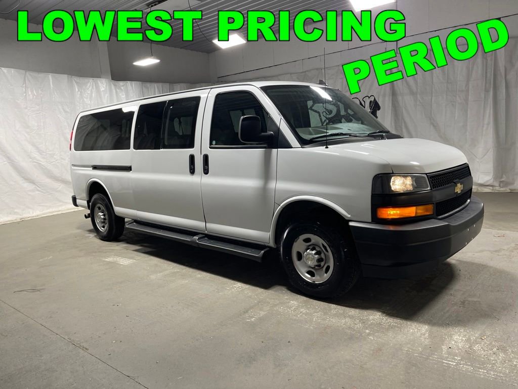 Used 2023 Chevrolet Express 3500 LS RWD image 1
