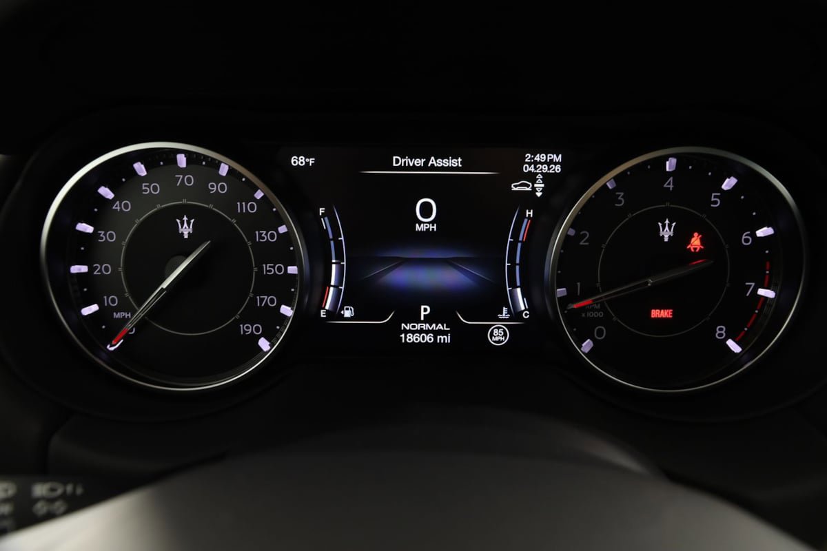 Used 2022 Maserati Levante Modena AWD/4WD image 22