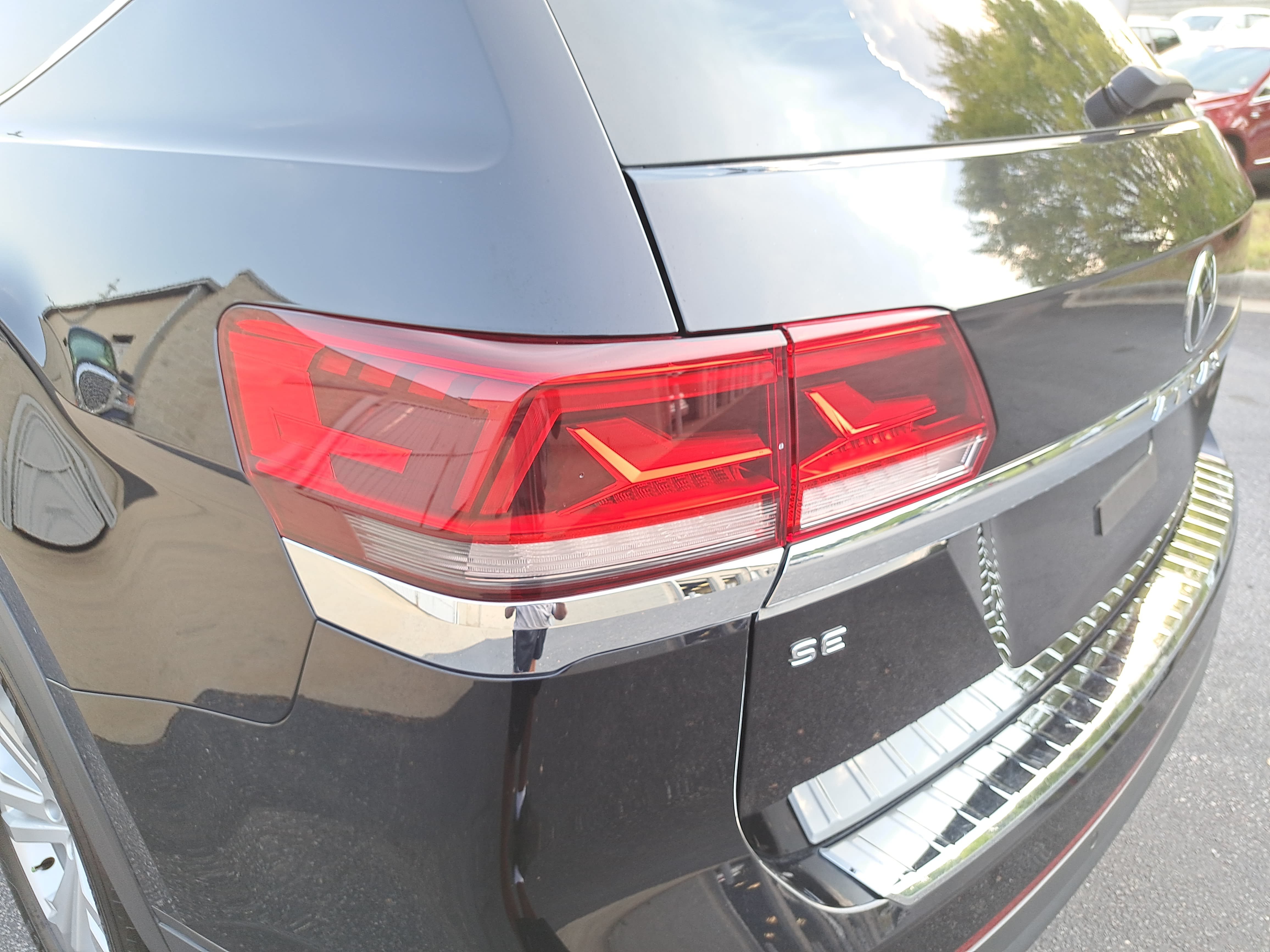 Used 2022 Volkswagen Atlas SE AWD/4WD image 34