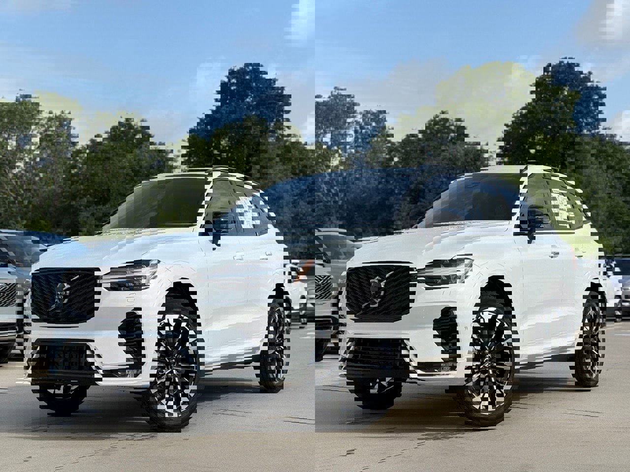 New 2026 Volvo XC60 B5 Plus w/ Protection Package Premier