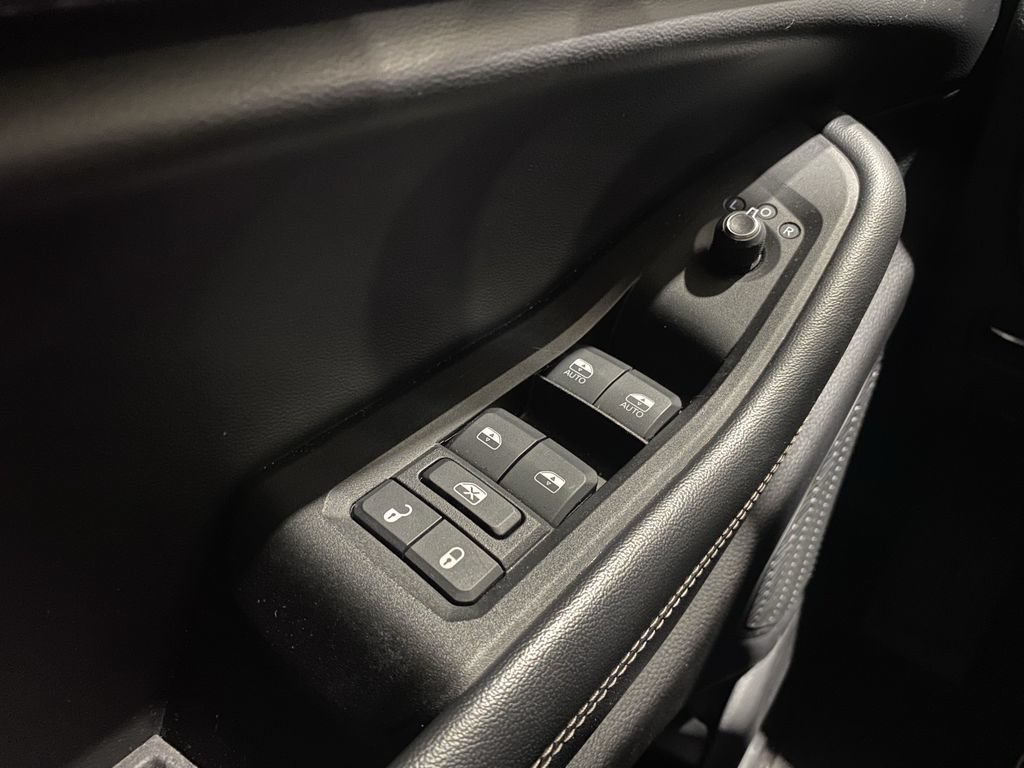 Used 2021 Jeep Grand Cherokee L Laredo RWD image 10