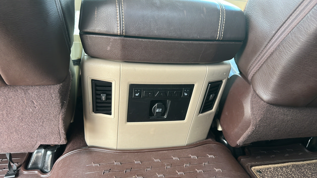Used 2015 RAM 2500 Longhorn w/ Convenience Group RWD image 23