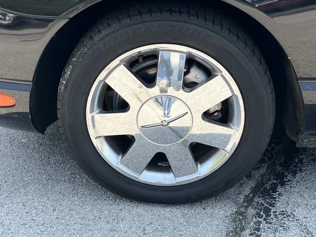 Used 2002 Ford Thunderbird RWD image 9