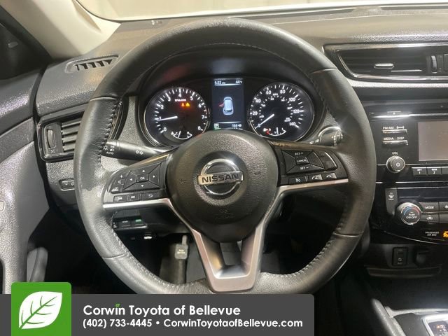 Used 2017 Nissan Rogue SV image 14