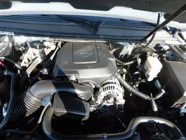 Used 2011 Chevrolet Avalanche LS w/ Regional Value Package RWD image 18