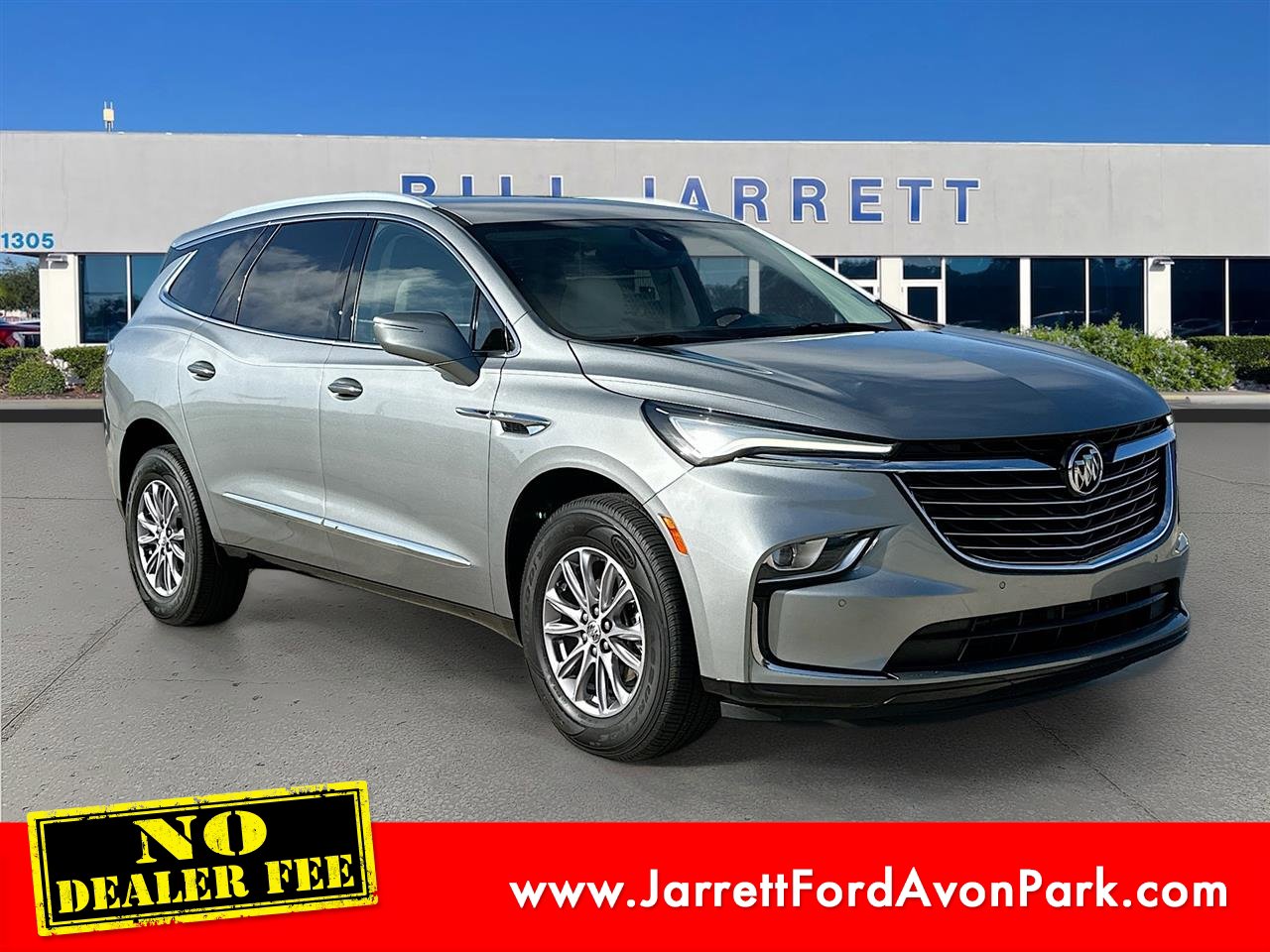 Used 2024 Buick Enclave Essence FWD image 1