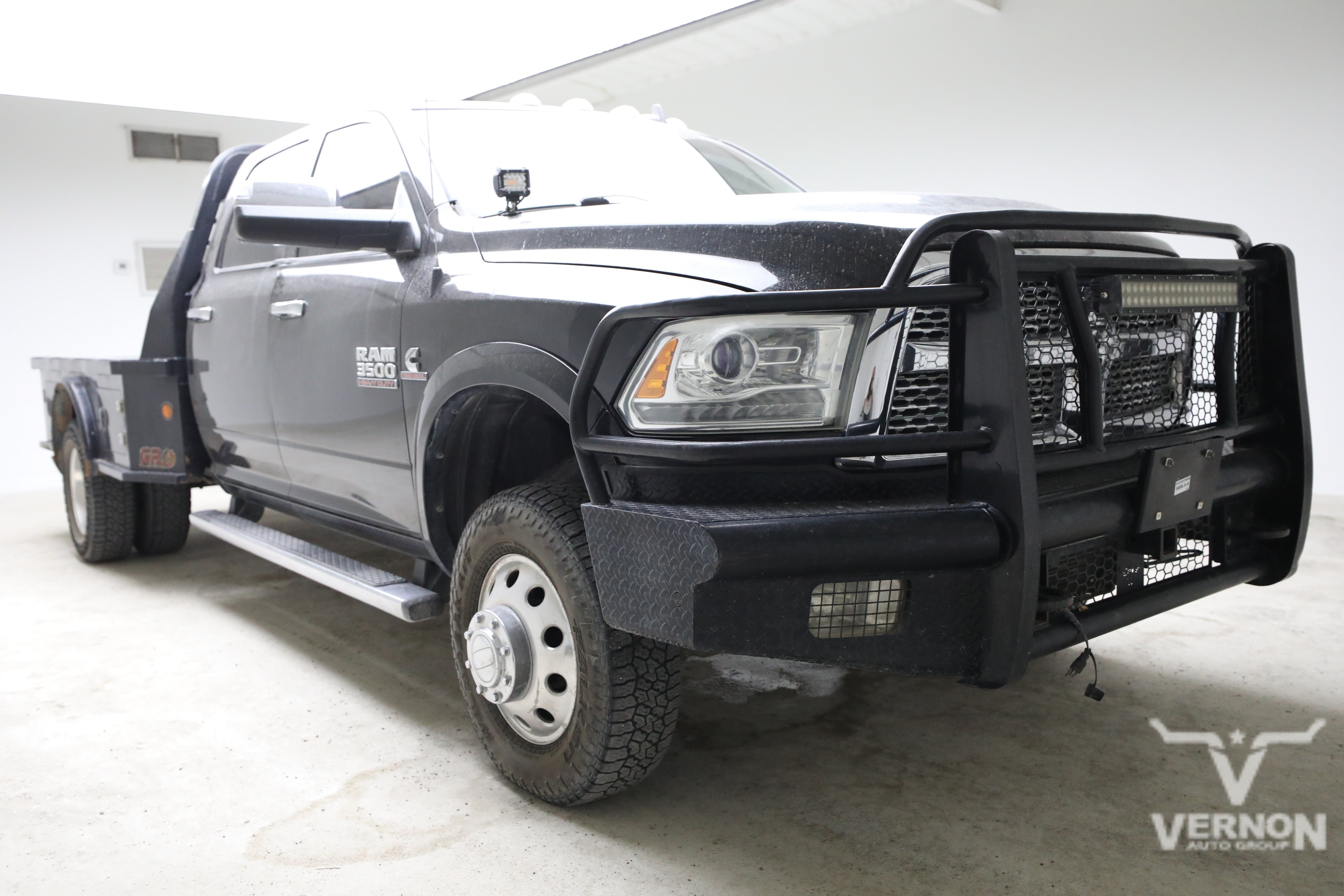 Used 2014 RAM 3500 Laramie w/ Convenience Group AWD/4WD image 6