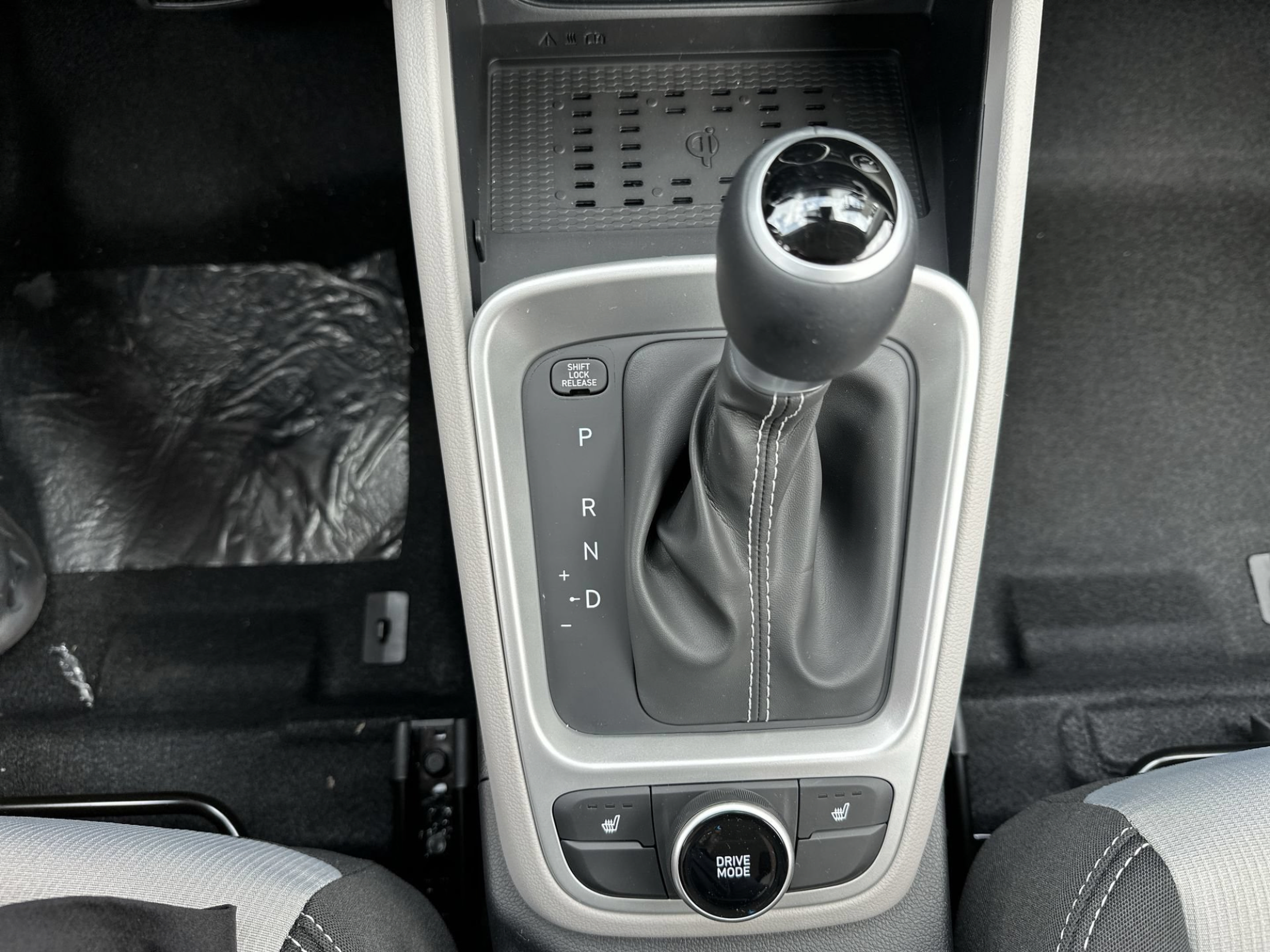 New 2026 Hyundai Venue SEL FWD image 21