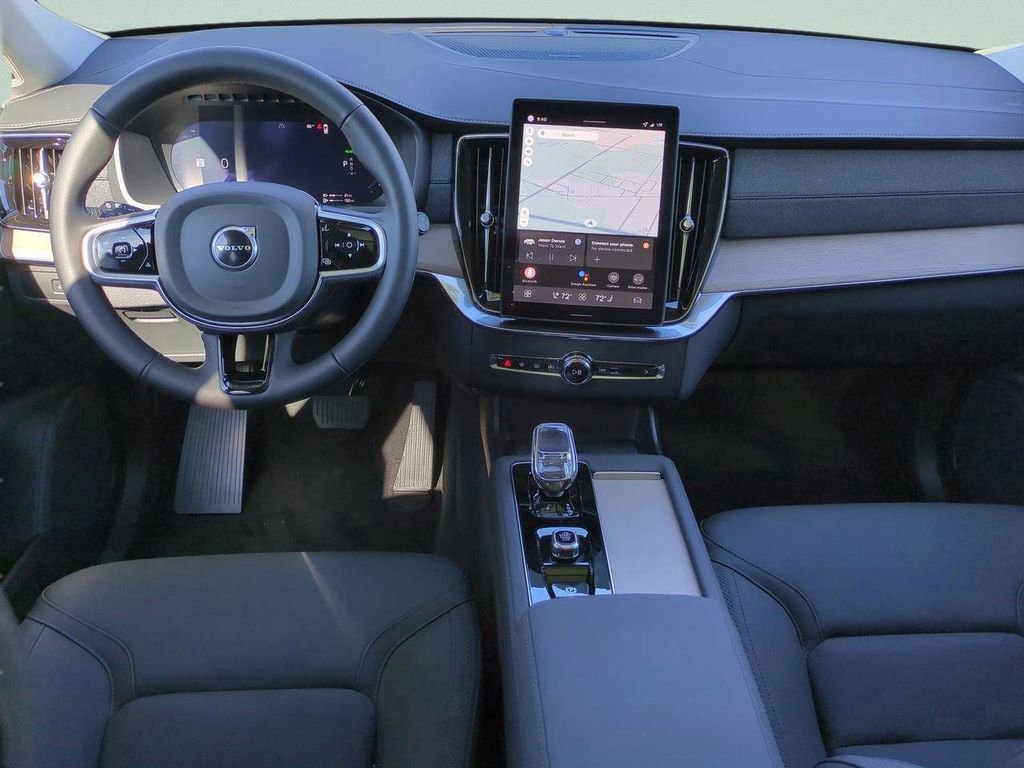 New 2026 Volvo XC90 T8 Plus AWD/4WD image 11