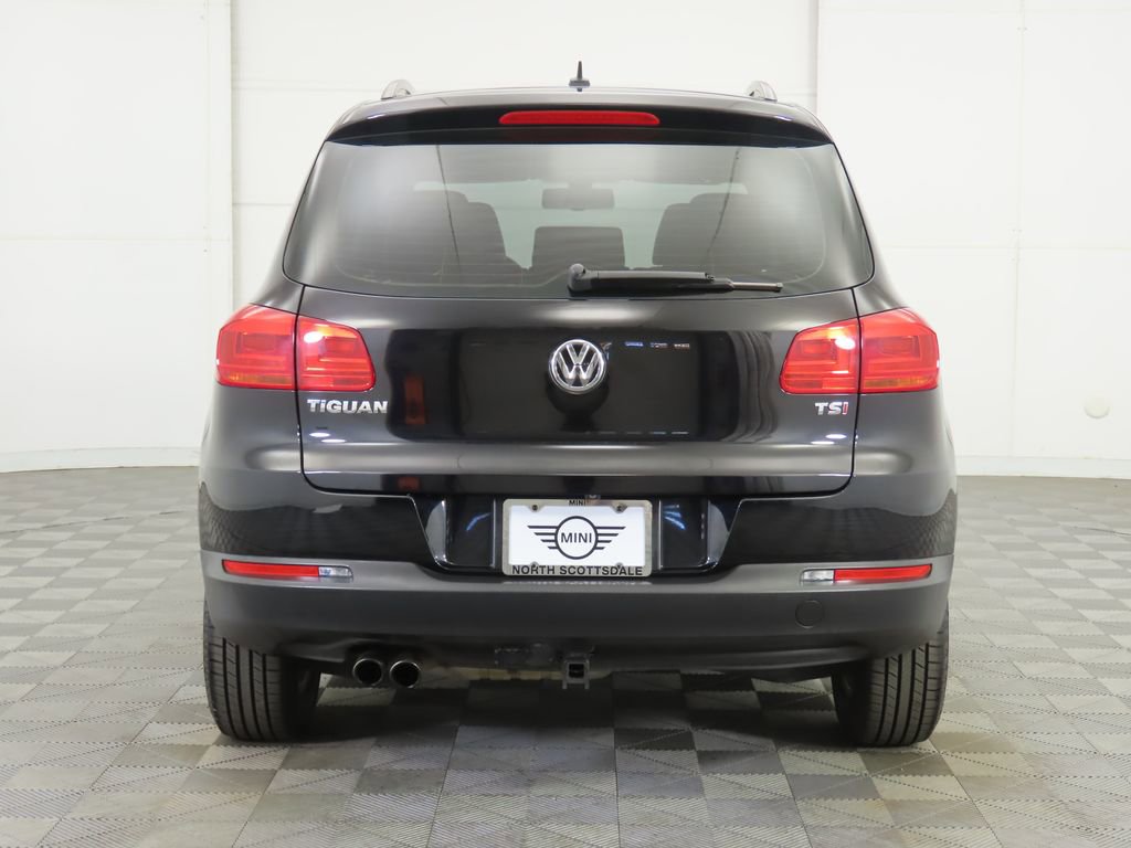 Used 2016 Volkswagen Tiguan S image 6