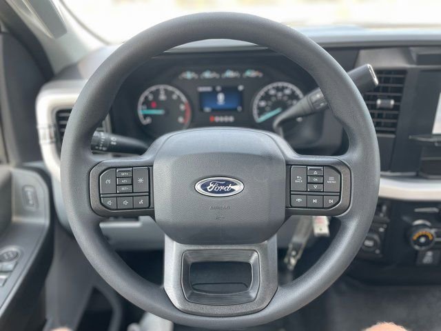 New 2024 Ford F550 4x4 Regular Cab Super Duty image 15