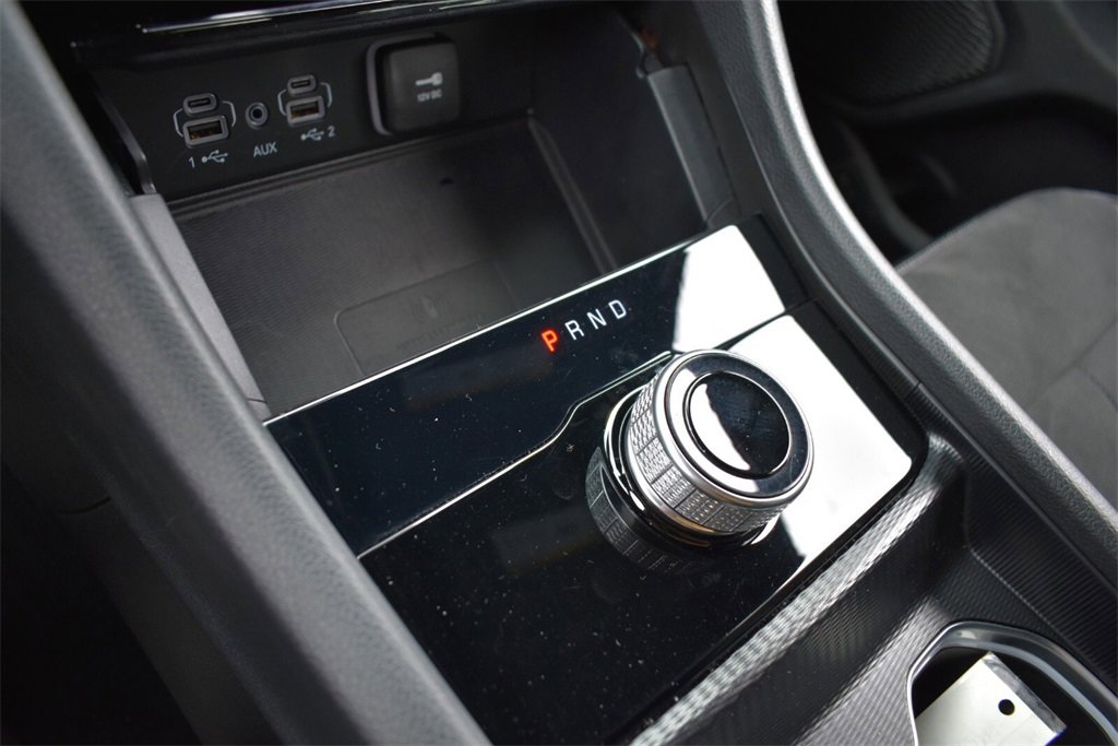 Used 2024 Jeep Grand Cherokee Altitude image 23