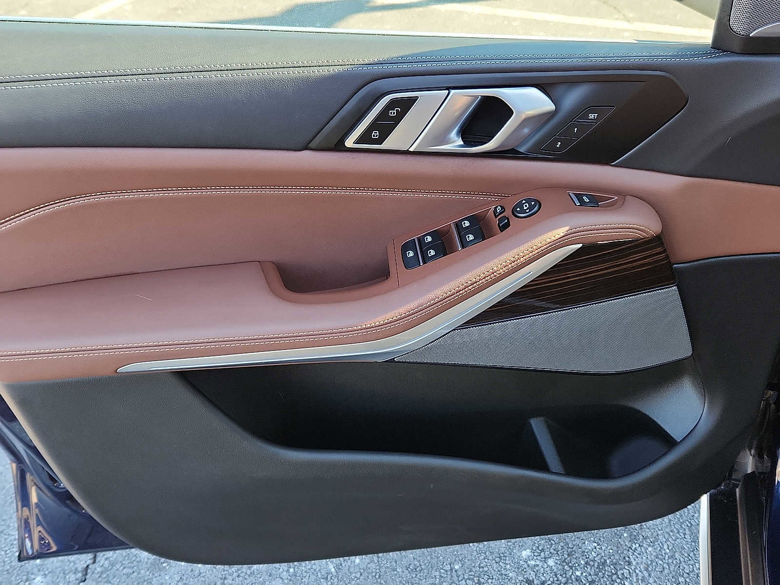 Used 2026 BMW X5 xDrive40i w/ Premium Package image 12