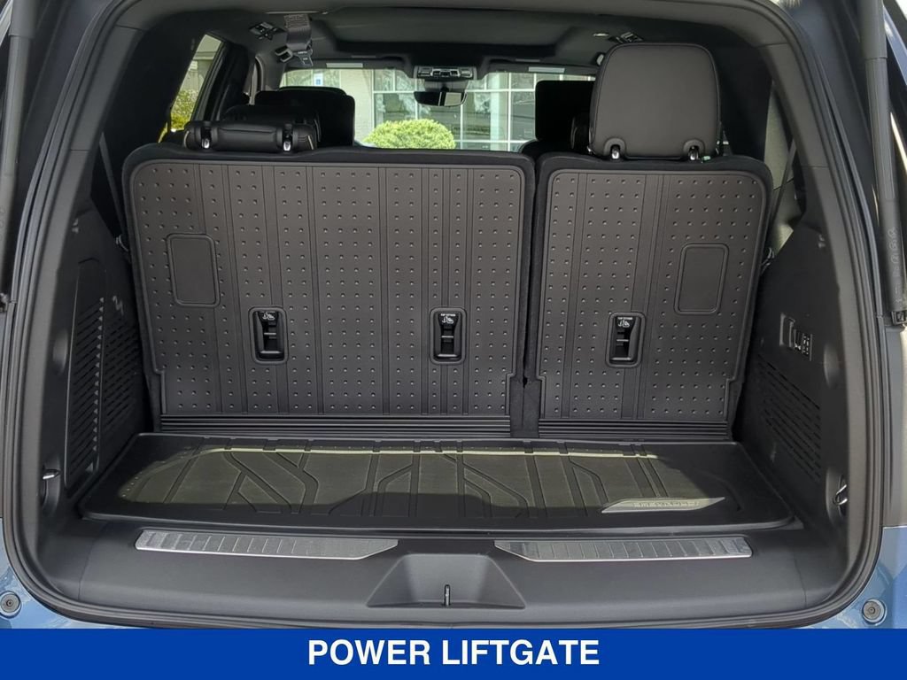 New 2026 Chevrolet Tahoe Premier AWD/4WD image 5