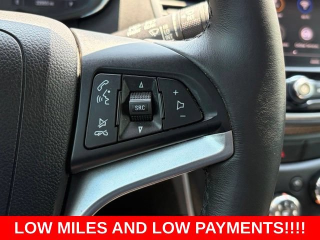 Used 2021 Chevrolet Trax LT w/ LT Convenience Package FWD image 21