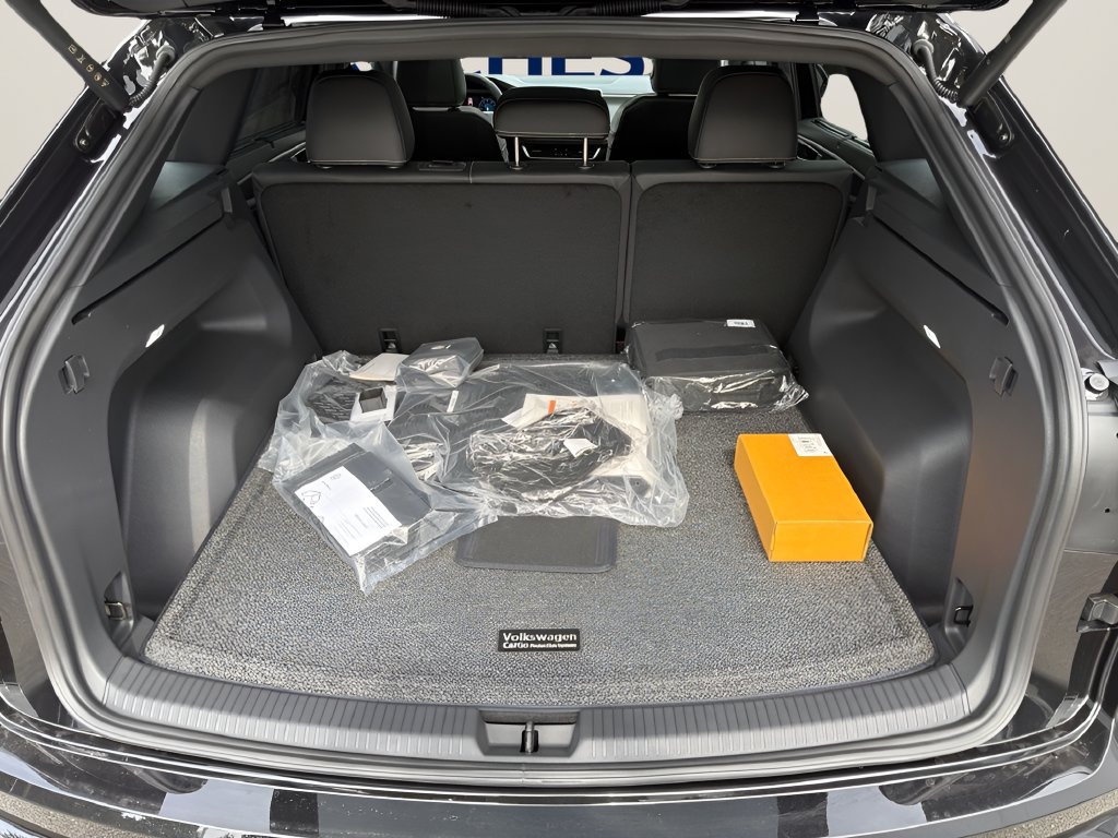 New 2026 Volkswagen Atlas Cross Sport SEL R-Line AWD/4WD image 23