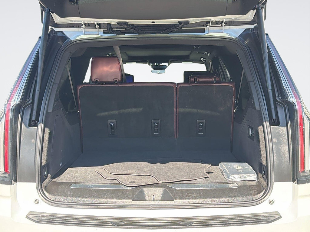 Certified 2025 Cadillac Escalade ESV Sport AWD/4WD image 28