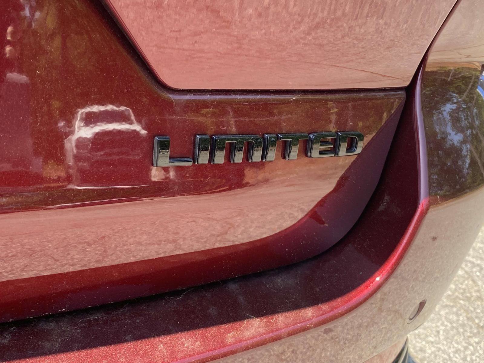 New 2025 Jeep Grand Cherokee Limited w/ Black Appearance Package image 25