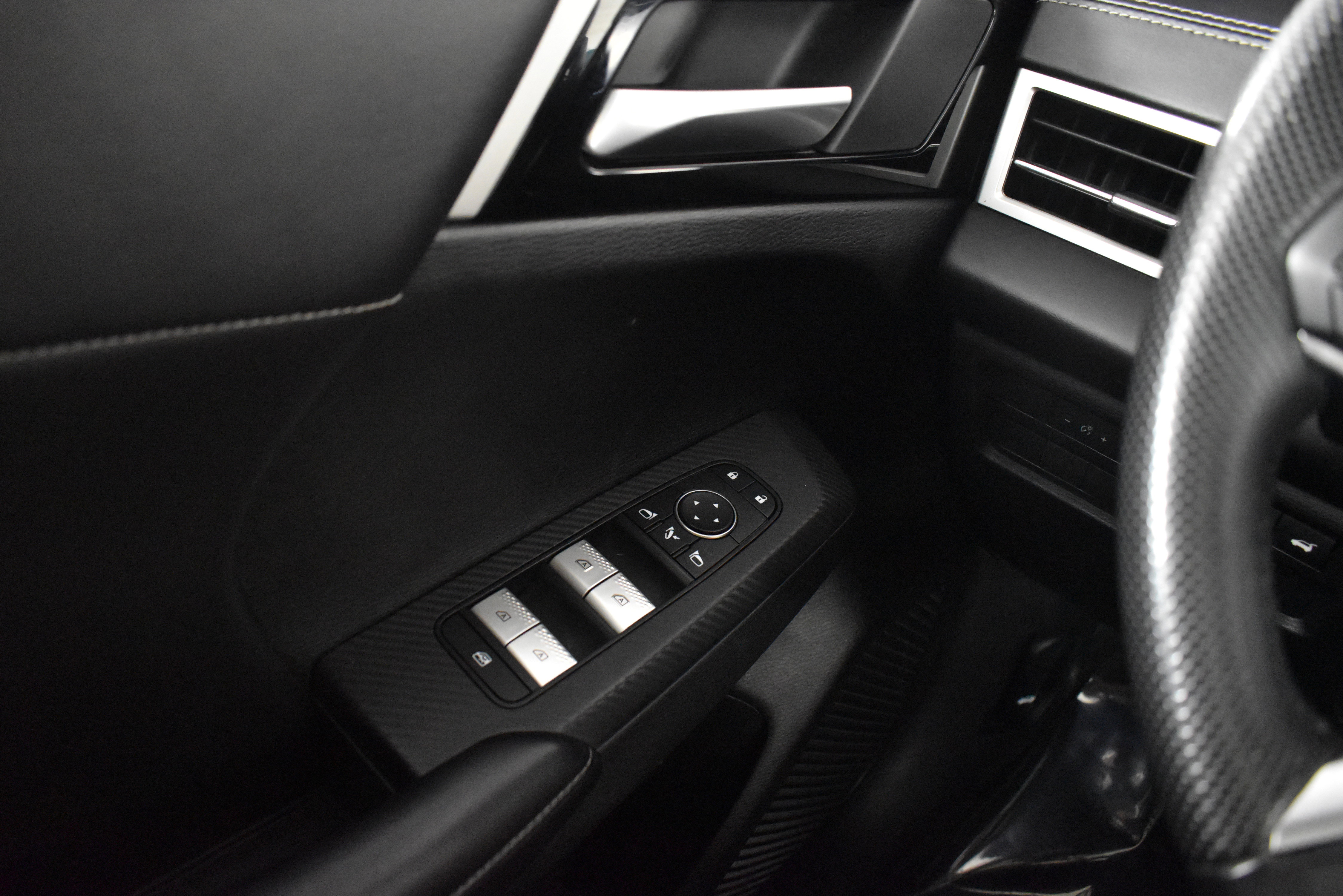 Used 2023 Mitsubishi Outlander SE image 33