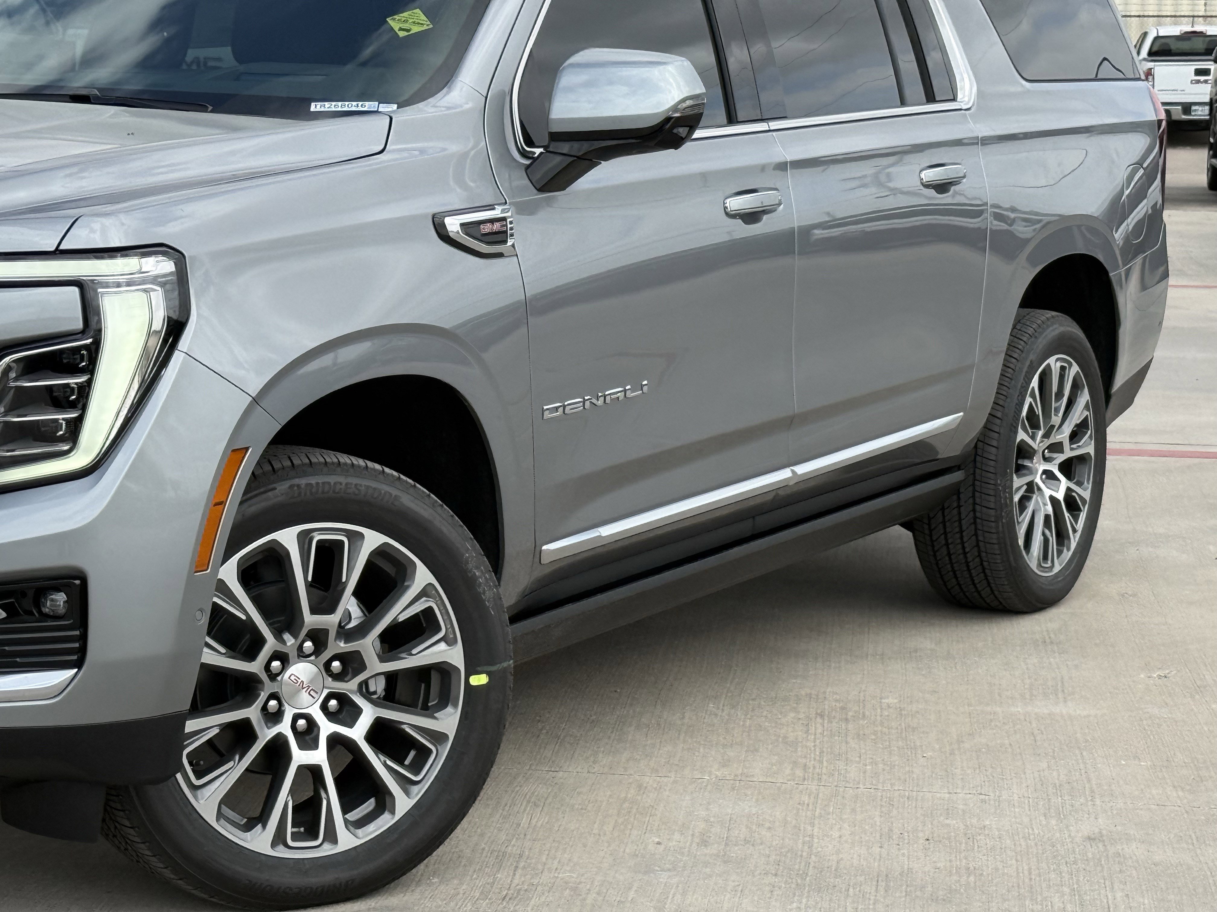 New 2026 GMC Yukon XL Denali w/ Denali Reserve Package image 11
