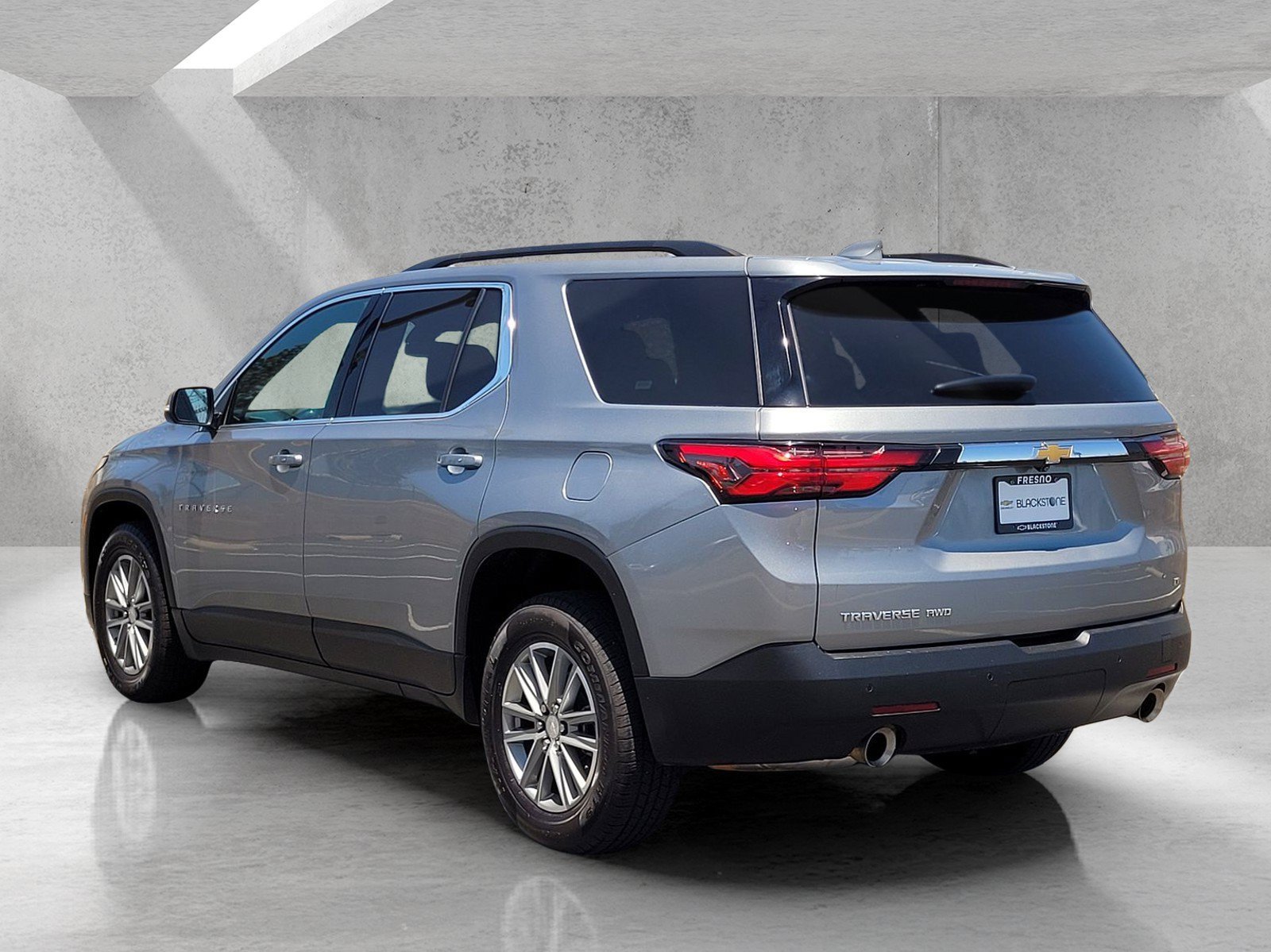 Used 2023 Chevrolet Traverse LT AWD/4WD image 7