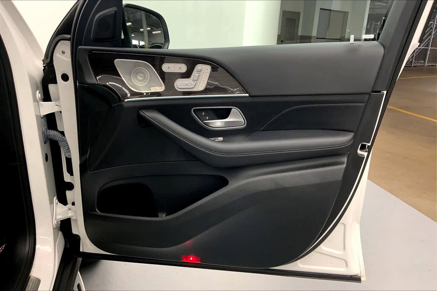 Certified 2023 Mercedes-Benz GLS 450 4MATIC image 9